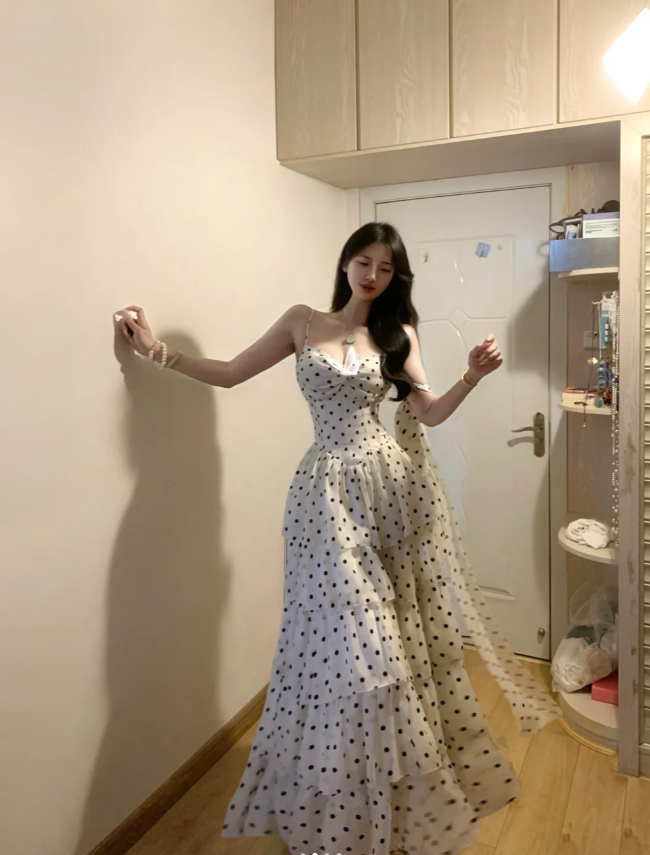 Cute Spaghetti Straps White Chiffon Dot Layered A Line Long Prom Gown Formal Birthday Party Dress D847