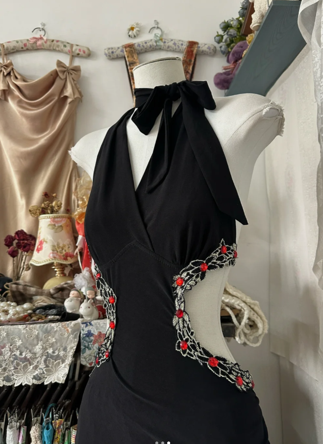 Sexy Halter Black V Neck Satin Beaded Mermaid Prom Dress Backless Long Evening Gown D1656