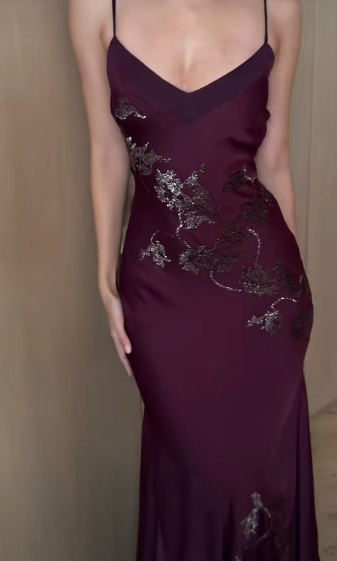 Vintage Spaghetti Straps V Neck Mermaid Long Wedding Guest Dress Purple Birthday Party Dress D1624