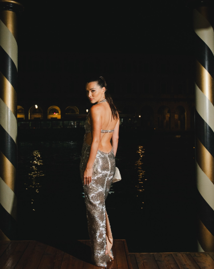 Gorgeous Halter Sequin Beaded Long Evening Dress Backless Slit Party Gown D695