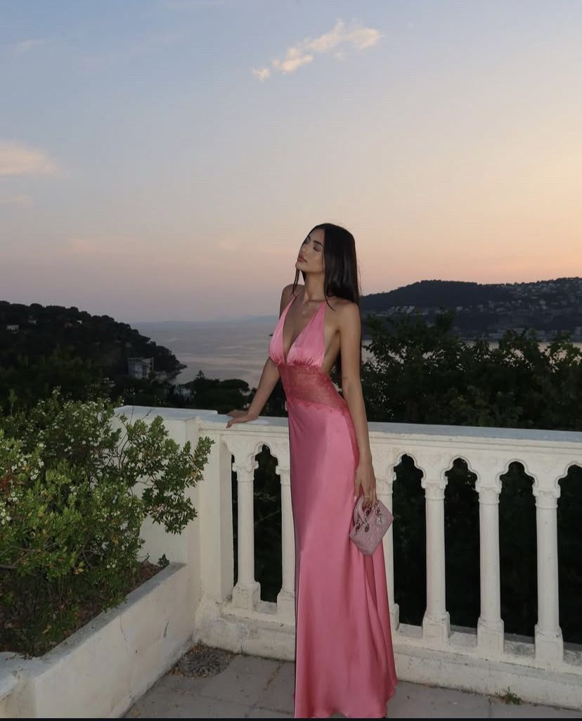 Elegant Pink Halter V Neck Satin Lace Mermaid Long Wedding Guest Dress Evening Dress D1479