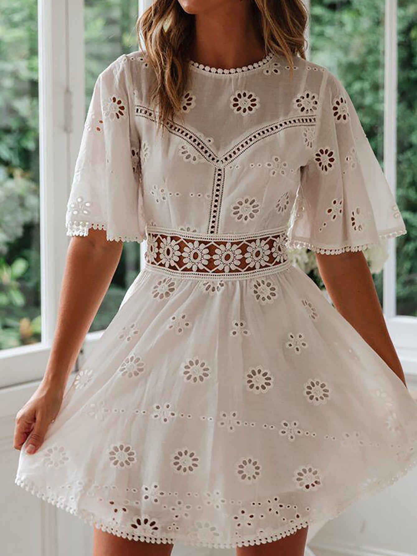 White Cutout Short Sleeves Sweet Short Graduation Dress - Fashionpara