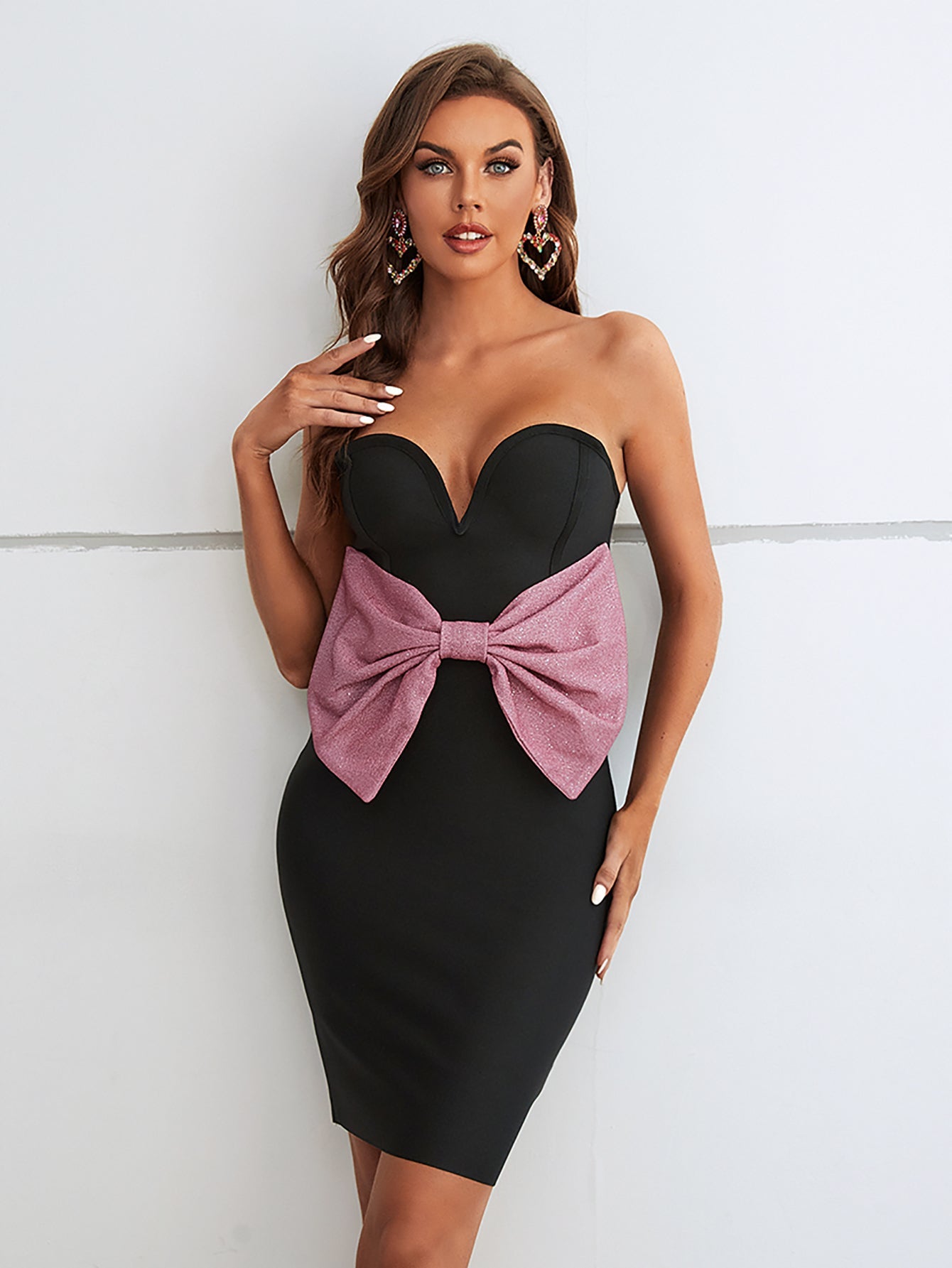 Black Sweetheart Neckline Bodycon Short Party Dress - Fashionpara