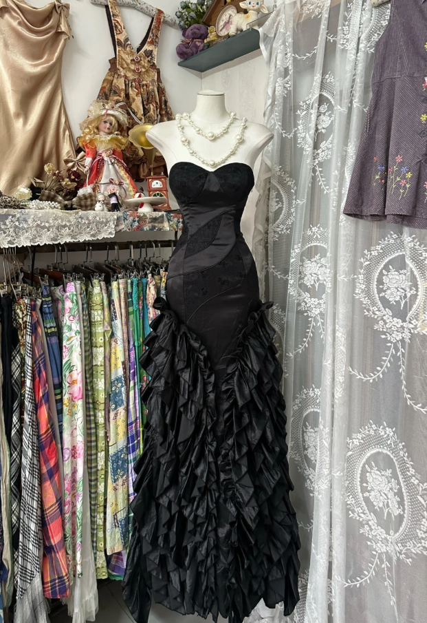Retro Sweetheart Neck Black Satin Ruffles Mermaid Long Party Dress Birthday Prom Gown D1754