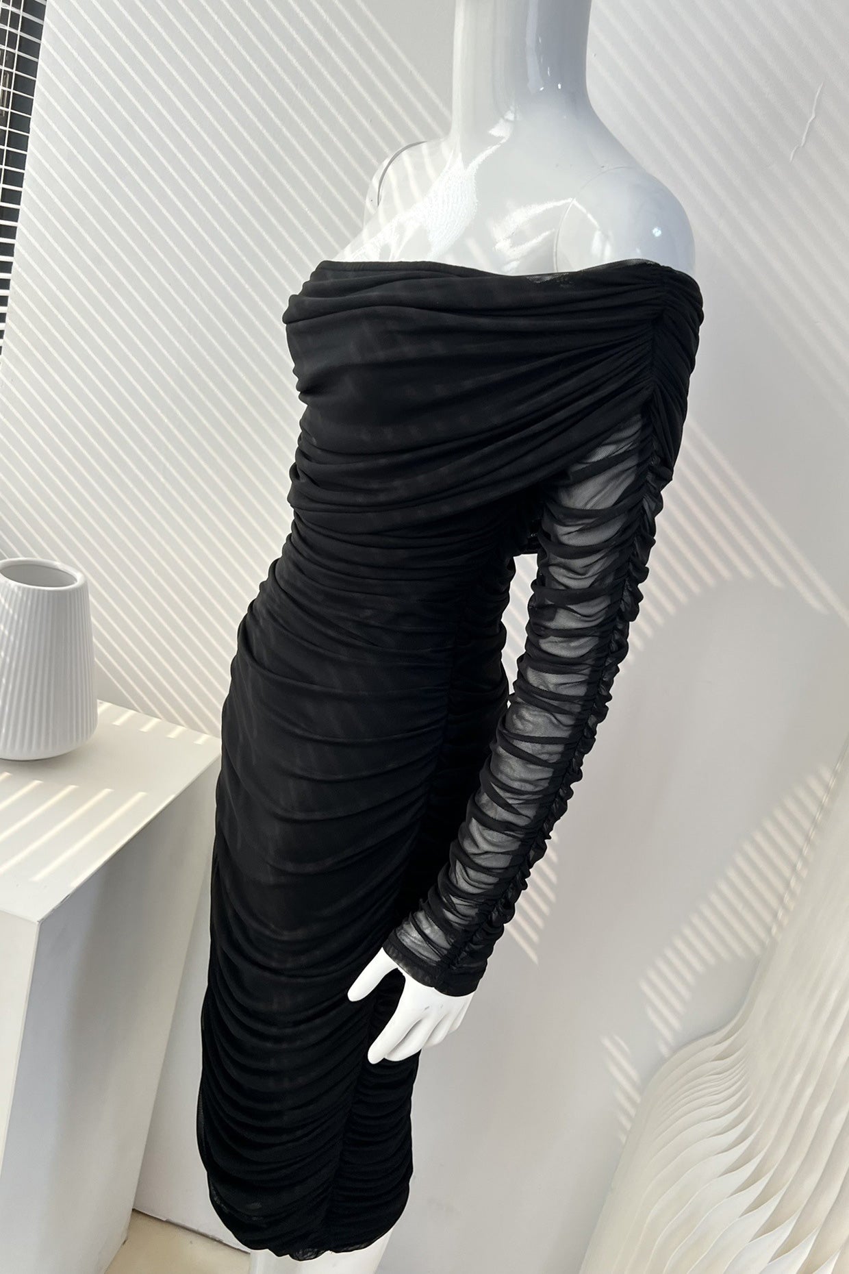 Chic Black One Sleeve Bodycon Cocktail Dress  Fashionpara
