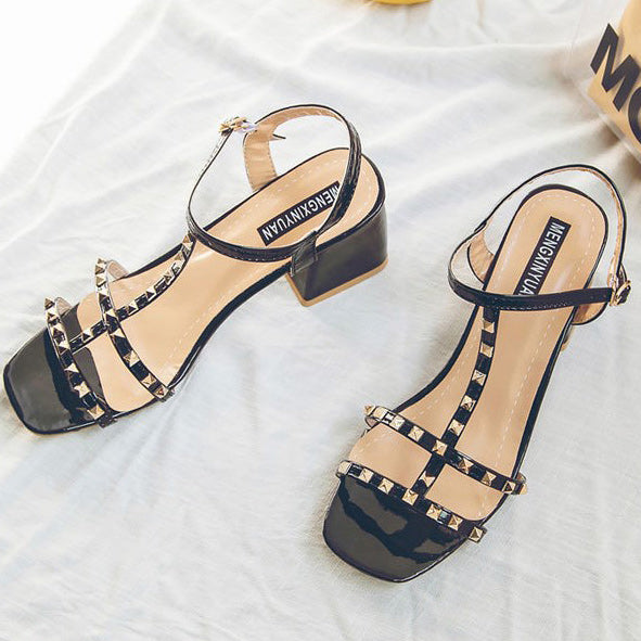 Open-toe Chunky Heel Sandals Decor With Rivet - Mislish