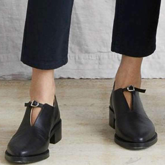 Closed-toe Ankle Strap Pump Shoes - Mislish