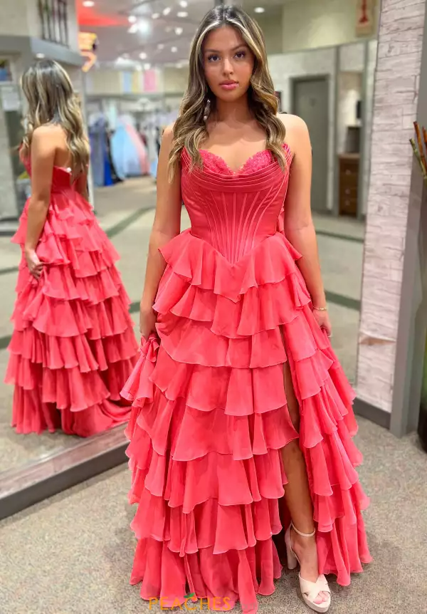 Special Tiered Quinceanera Dresses Side Slit A-Line Tulle Prom Gown