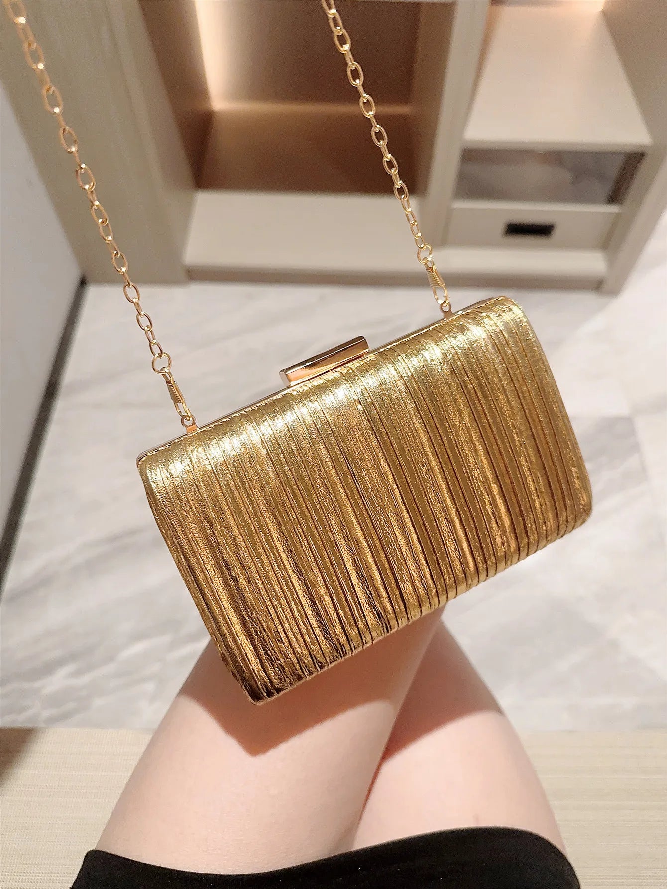 High-End Dinner Pu Clutch Bag Metal Texture