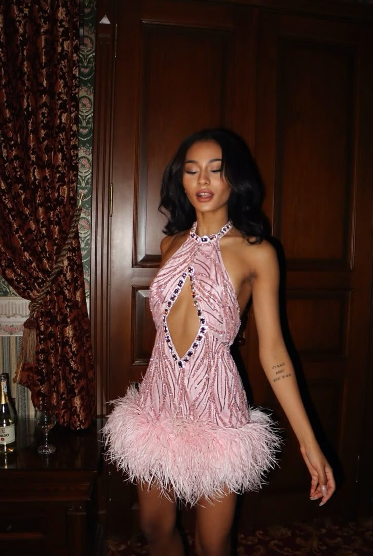 Pretty Halter Pink Sequin Feathers Sheath Cocktail Dress Formal Birthday Dress Homecoming Dress D446