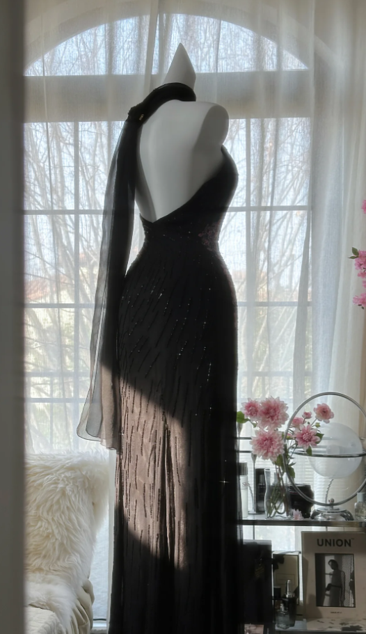 Charming Halter V Neck Black Chiffon Sequin Beaded Mermaid Long Evening Dress Formal Birthday Party Dress D1788