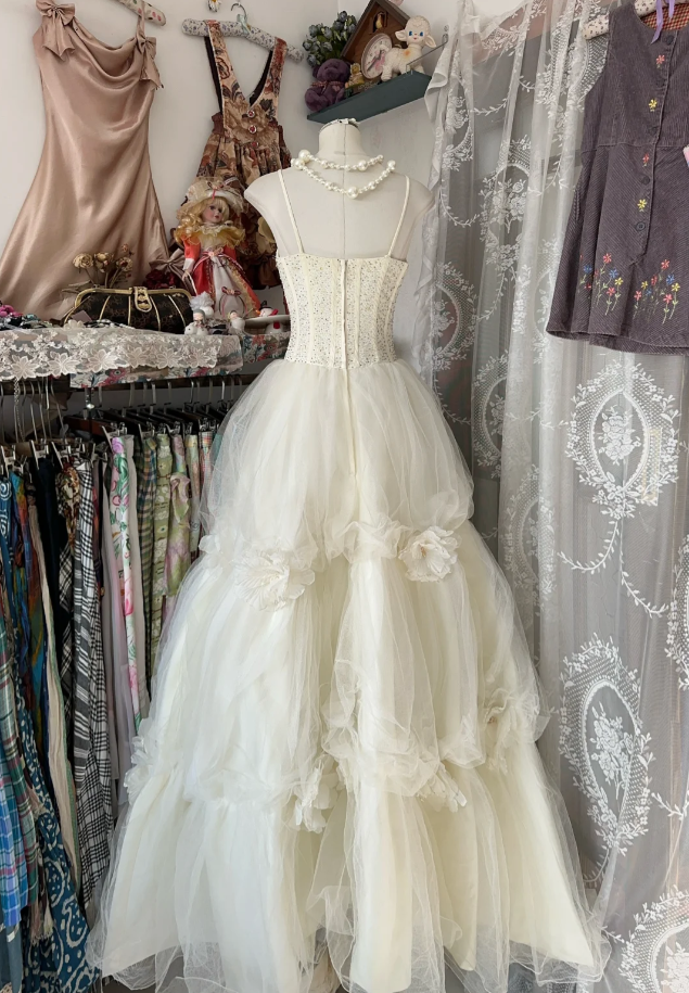 Classy Spaghetti Straps Beige Tulle Layered Flowers A Line Long Prom Dress Party Dress D1771