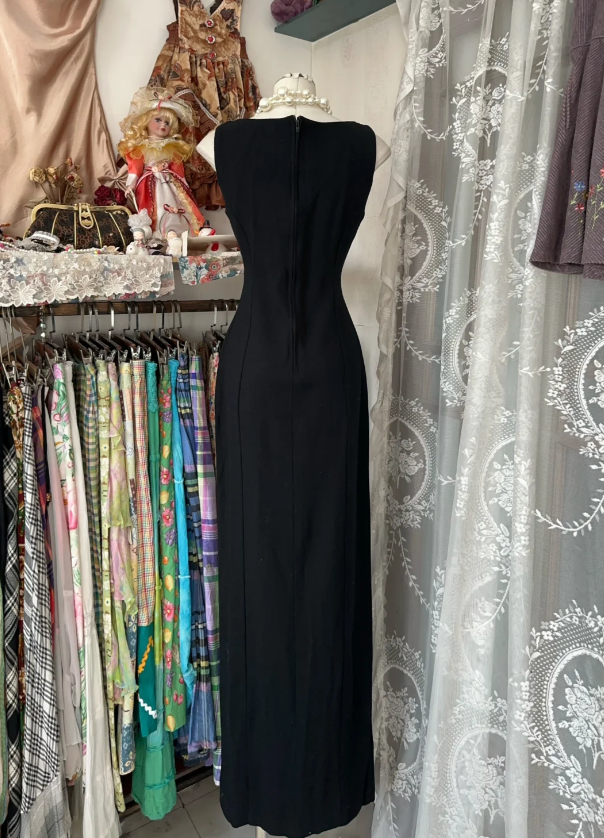 Simple V Neck Sleeveless Satin Black Slit Long Prom Dress Formal Evening Dress Birthday Outfits D1760