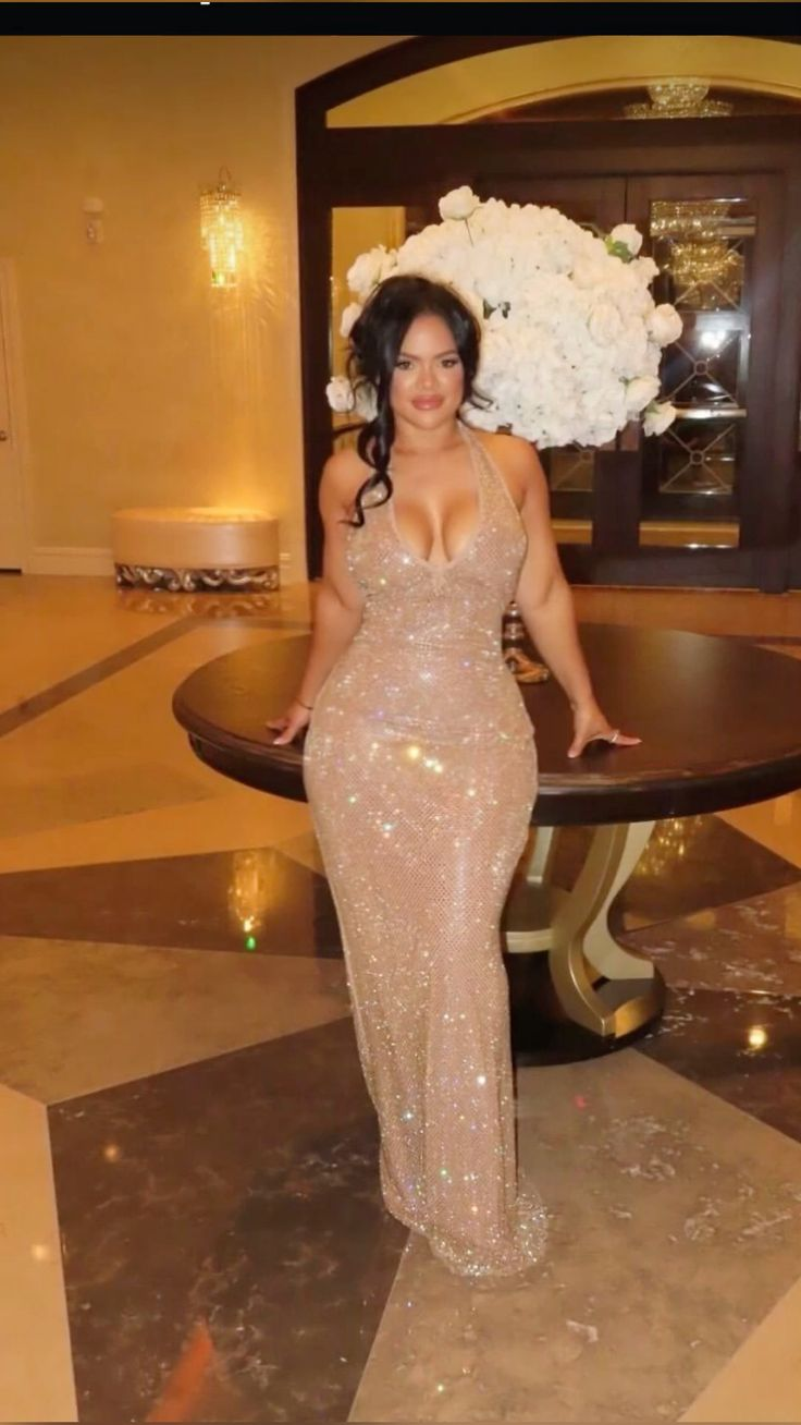 Shiny Halter V Neck Champagne Sequin Mermaid Party Dress Formal Birthday Prom Gown D1100