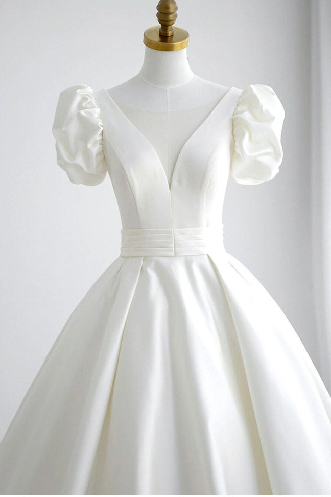 Elegant White A-Line Wedding Dress Ball Gown