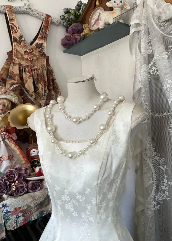 Classy Sleeveless White Satin Print Floral A Line Long Wedding Guest Dress Evening Gown D1523