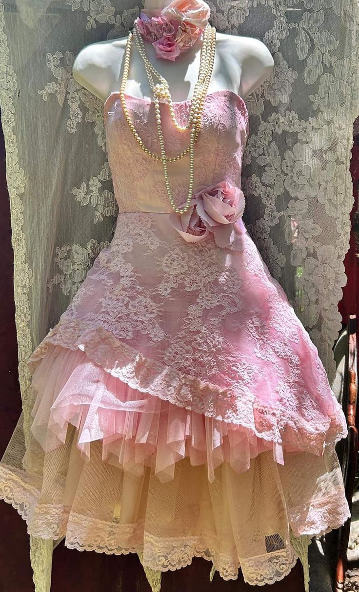 Elegant Strapless Tulle Lace Pink Short Prom Dress Formal Graduation Homecoming Dress D476