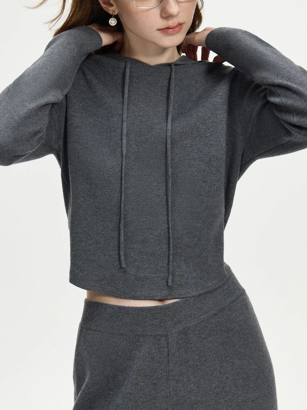 4.1% Wool Short Hooded Knitwear Sweater 2