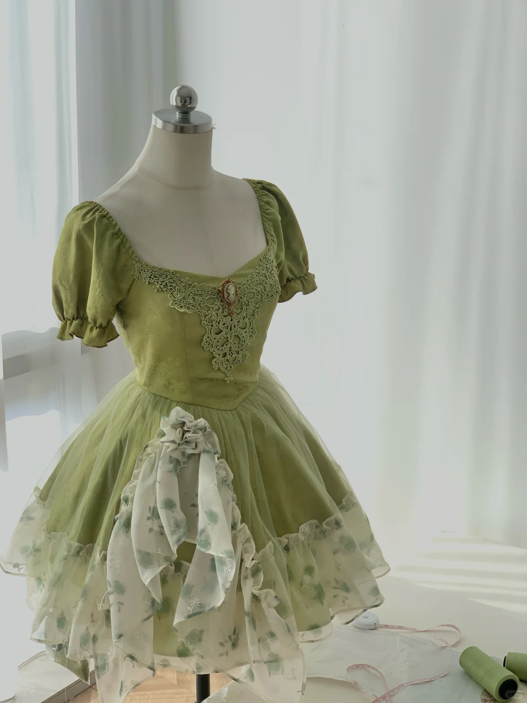 Chic Green Satin Tulle Ruffles A Line Graduation Homecoming Dress Formal Short Prom Dress S898