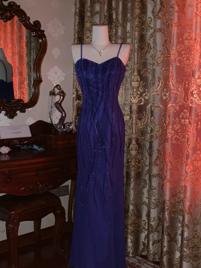 Gorgeous Spaghetti Straps V Neck Blue Satin Beaded Long Birthday Party Dress Formal Evening Gown D1752