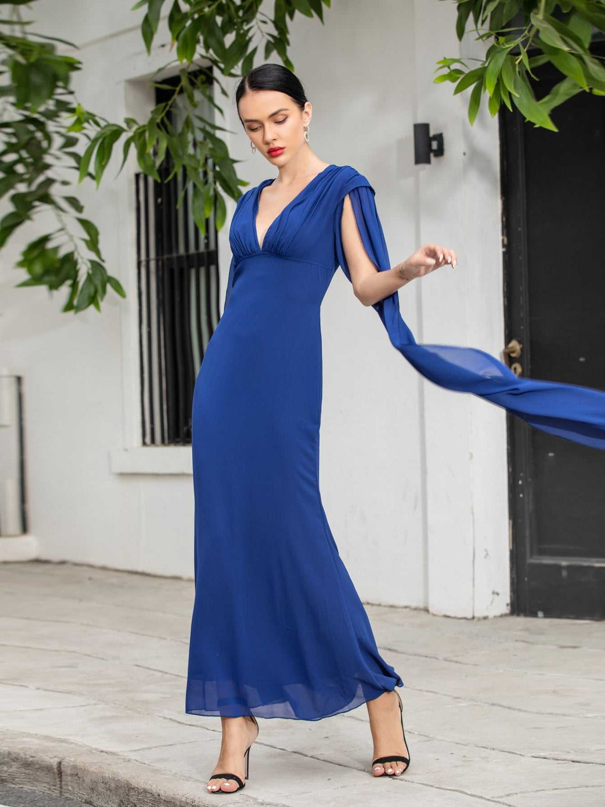 Deep V-Neck Empire Waist Sheer Cape Back Column Maxi Gown - View 3