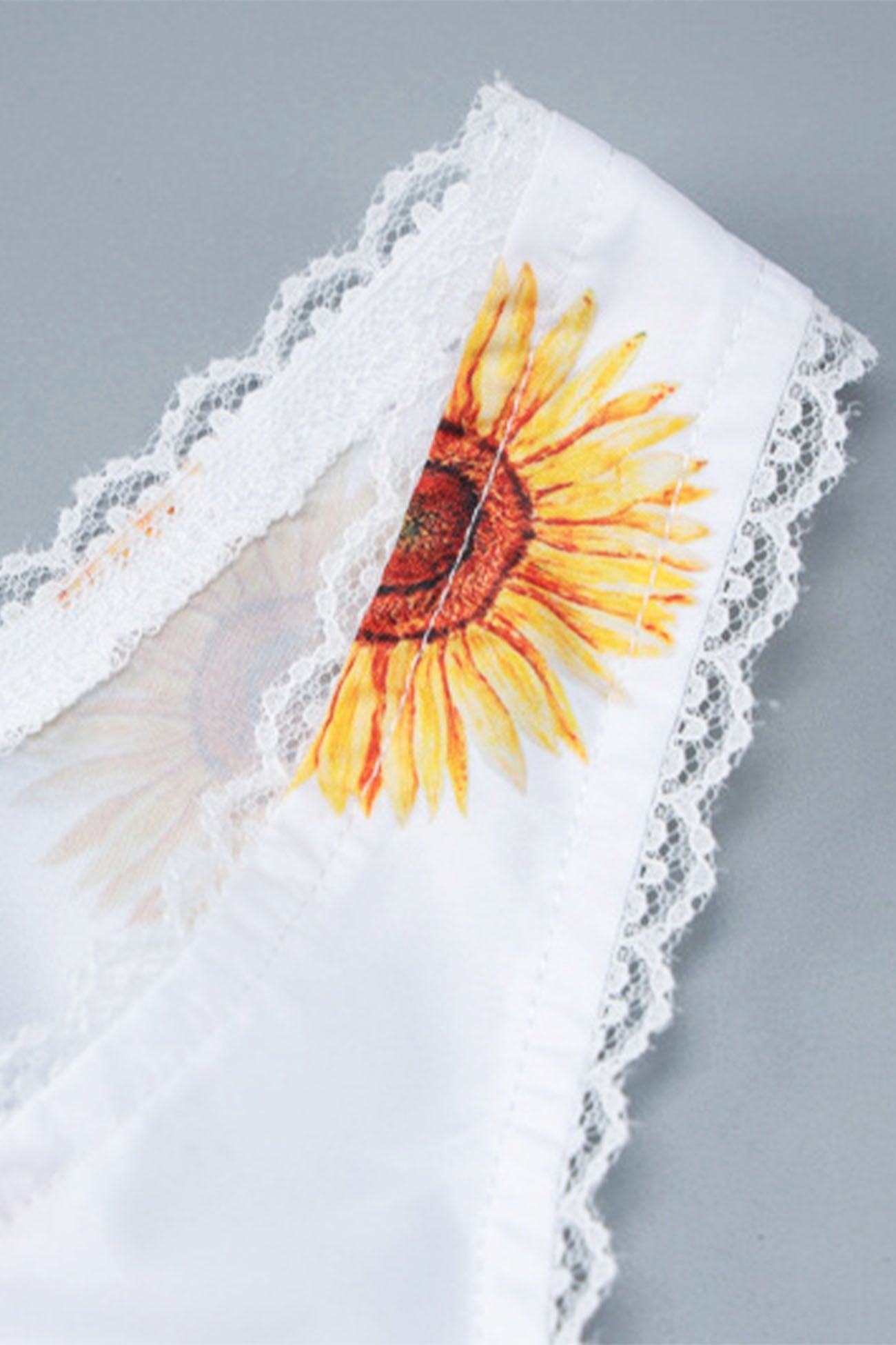 Floral Printed Button Tank Crop Top