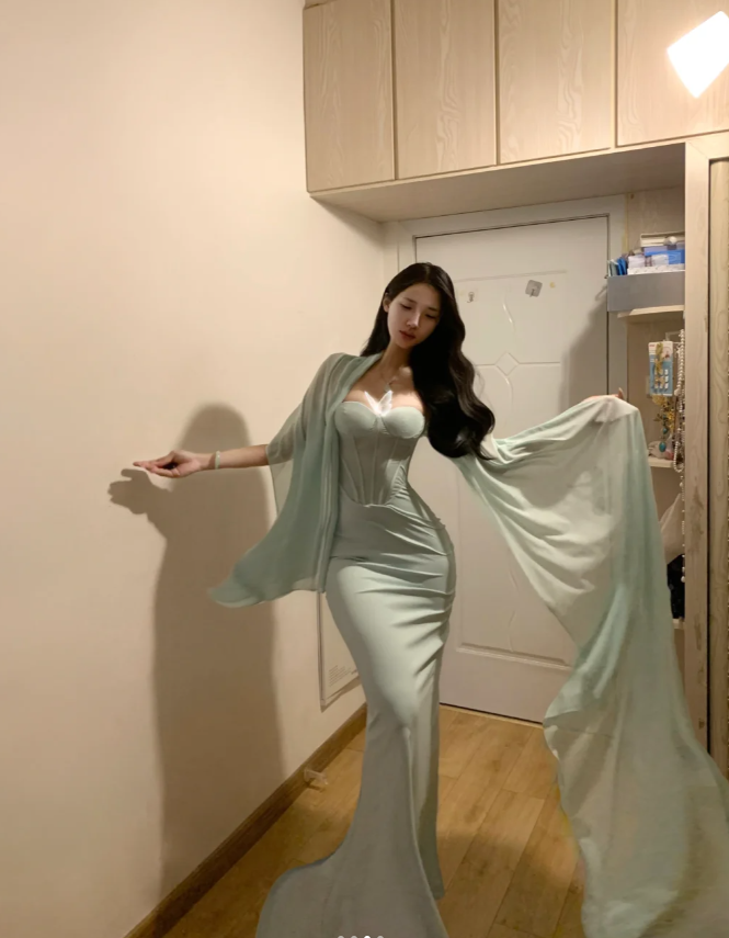 Classy Strapless Light Green Satin Mermaid Party Dress Long Evening Gown D839