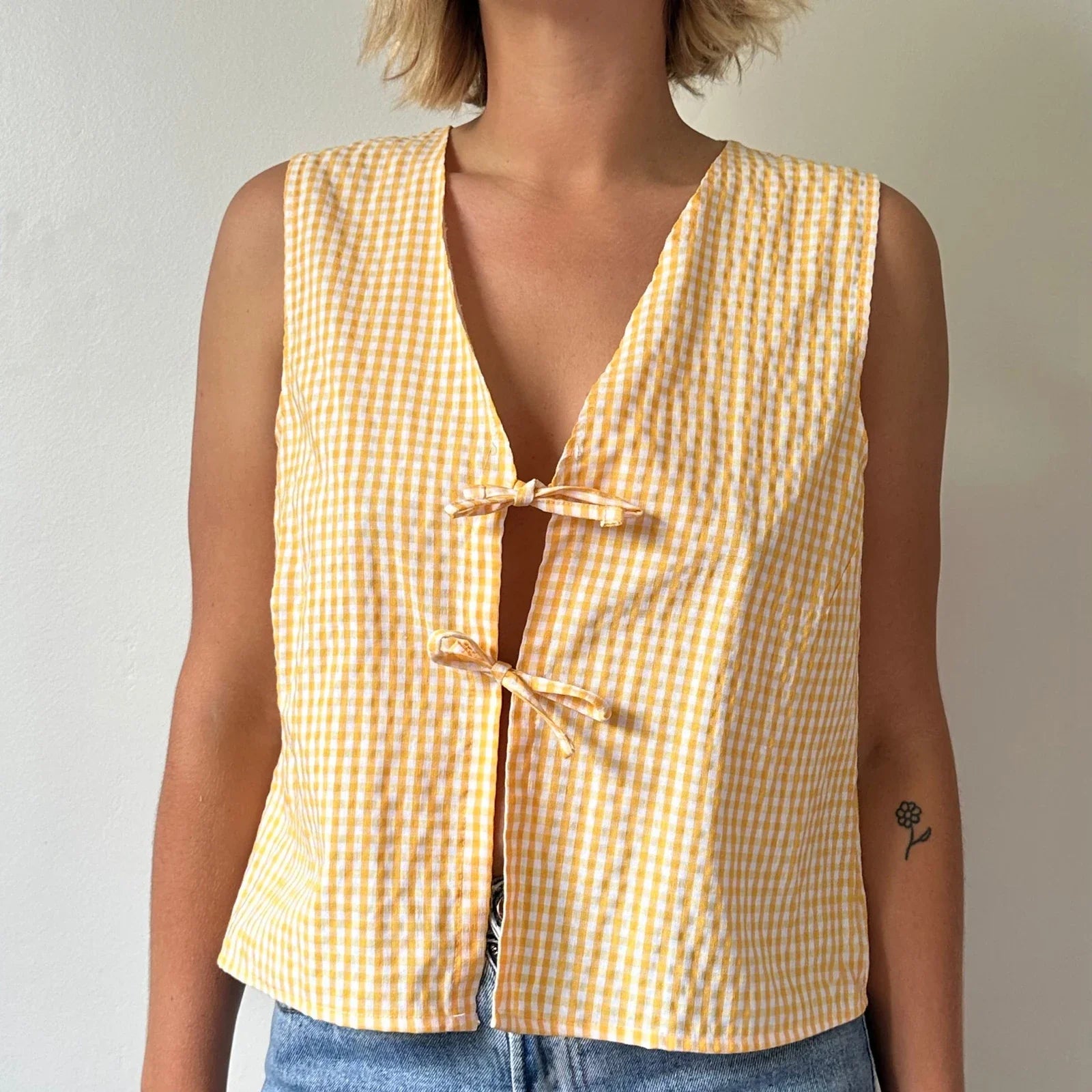 Tie-Front Lace Camis Crop Top