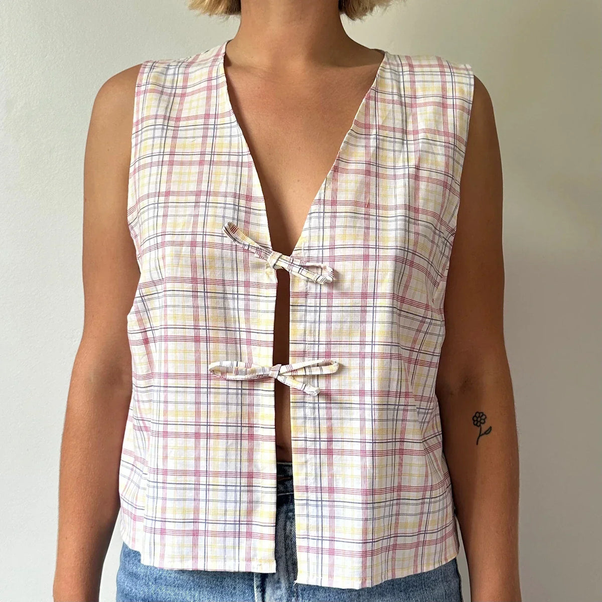 Tie Front V-Neck Crop Top