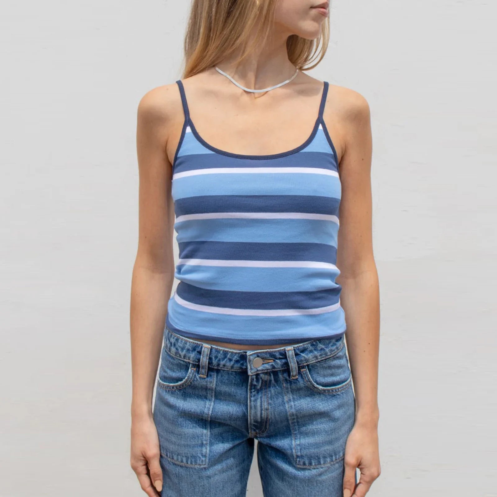 Contrast Trim Scoop Crop Top