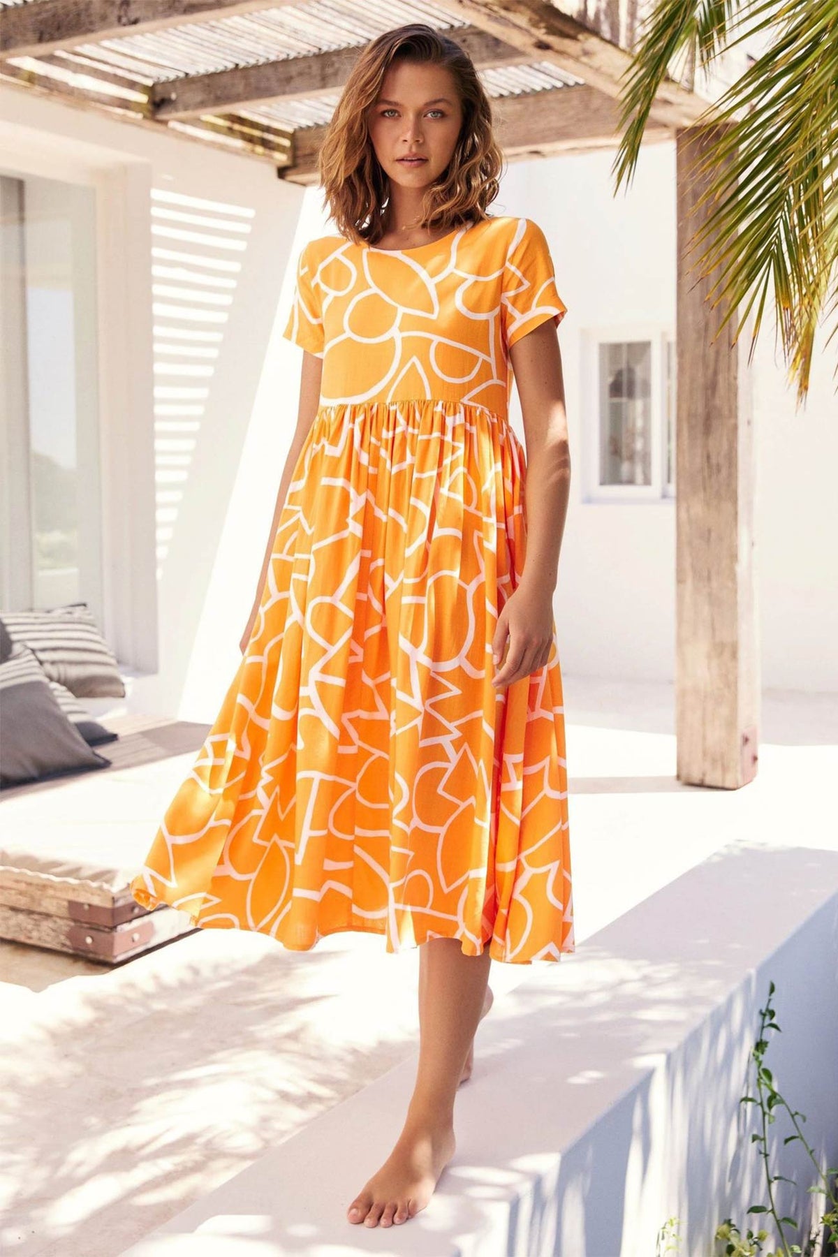 Geometric Print Short-Sleeve Tiered Midi Dress 4