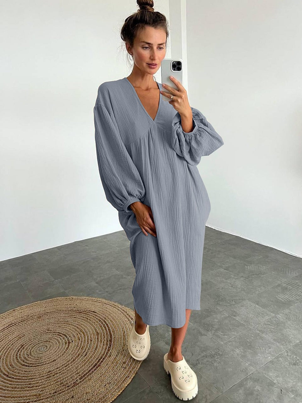 Deep V-Neck Long Balloon Sleeve Empire Waist Crinkle Gauze Midi Dress - View 3