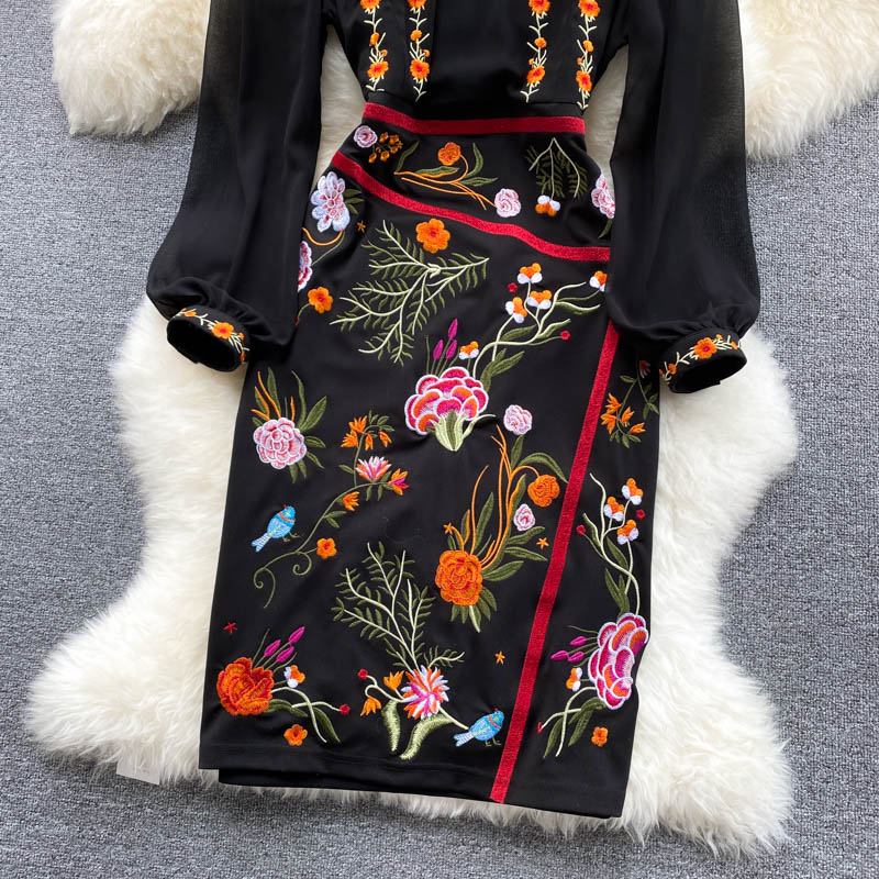 Small Stand-up Collar Retro Embroidered Midi Dress