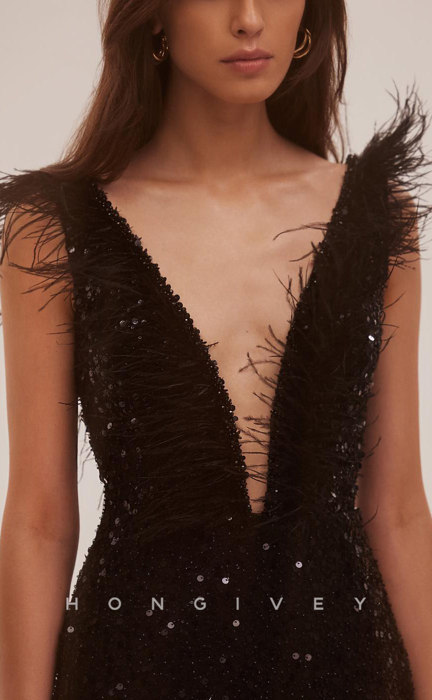 - Chic Fitted Glitter V-Neck Sequined Feathers Short Party/Homecoming Dress