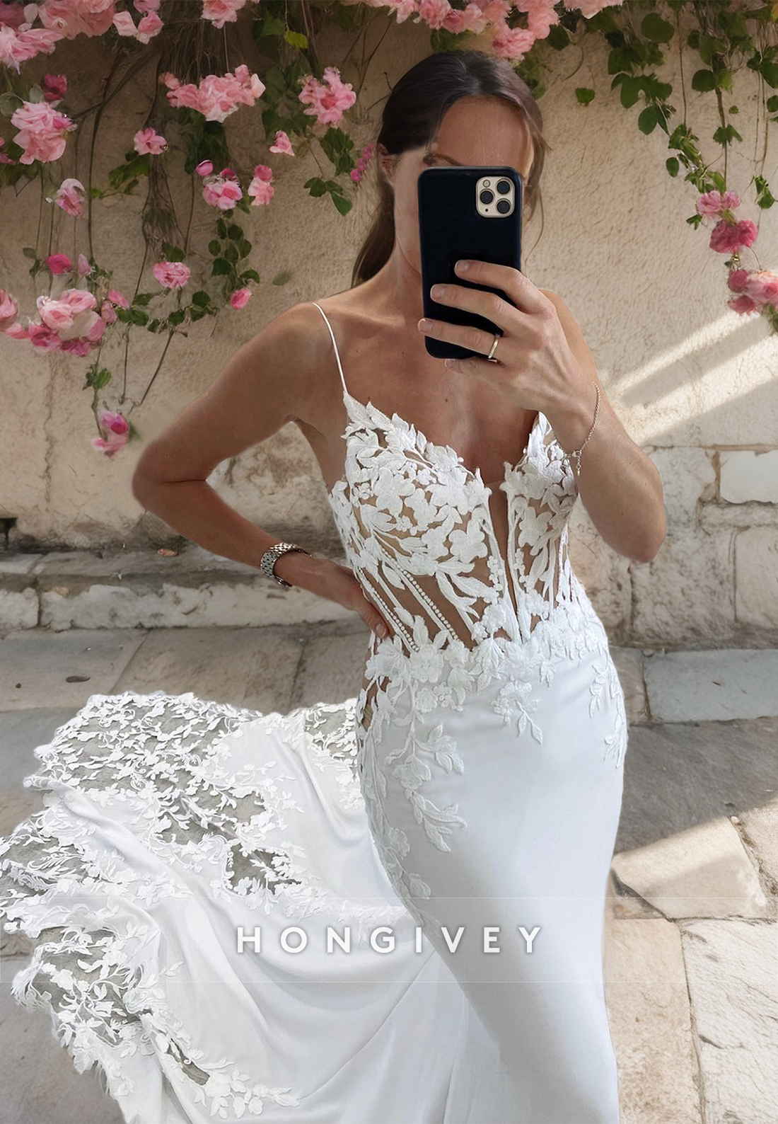 Sexy Applique Trumpet Wedding Dress with Train New 2025