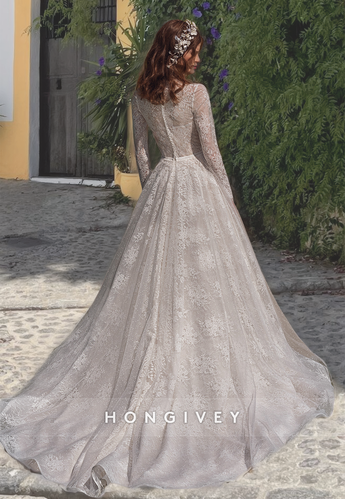 Chic O-Neck Lace Applique A-Line with Train Wedding Dress Bride Gown