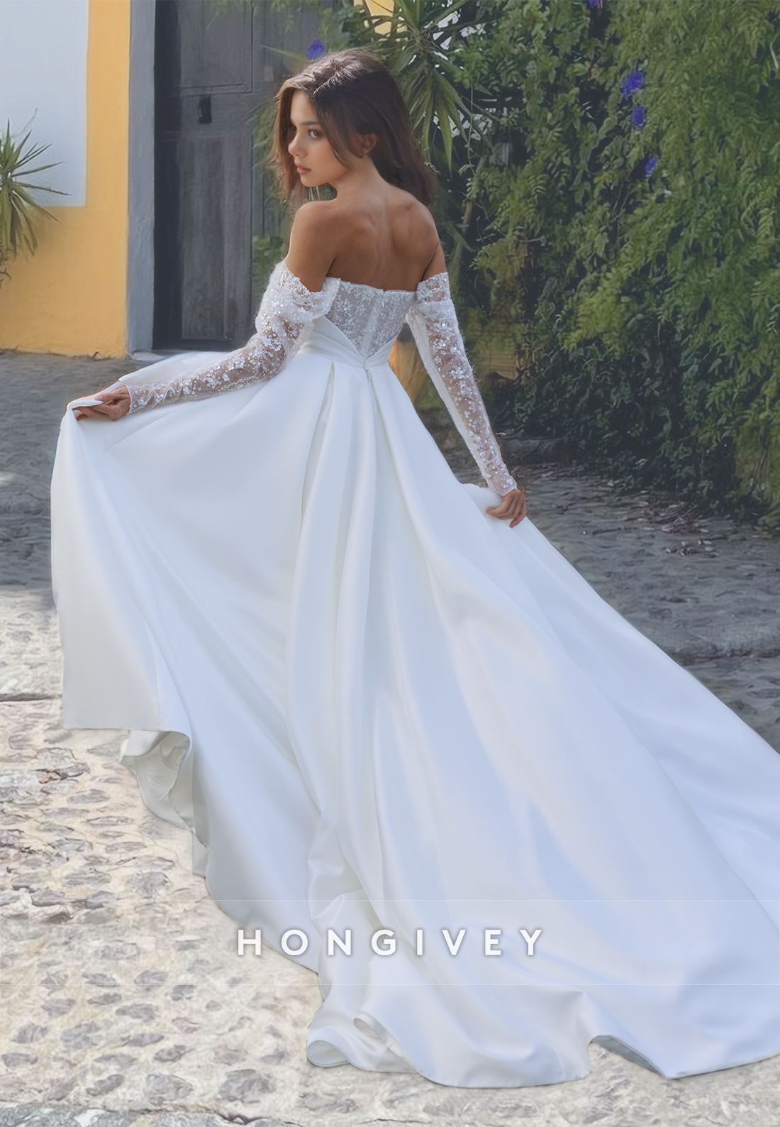 Chic Ruched Long Sleeves Satin A-Line Wedding Dress Gown