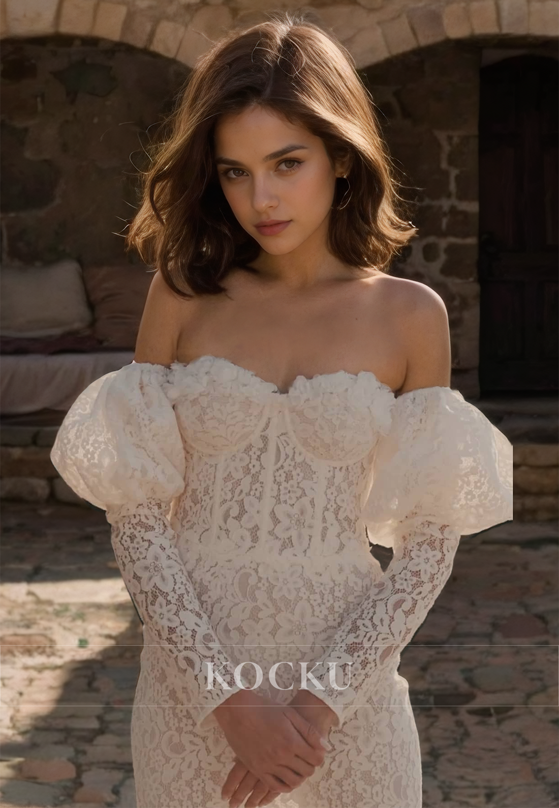 Sweetheart Long Sleeves Sheath Train Sheer Appliques Lace Wedding Dress with Detachable Overskirt