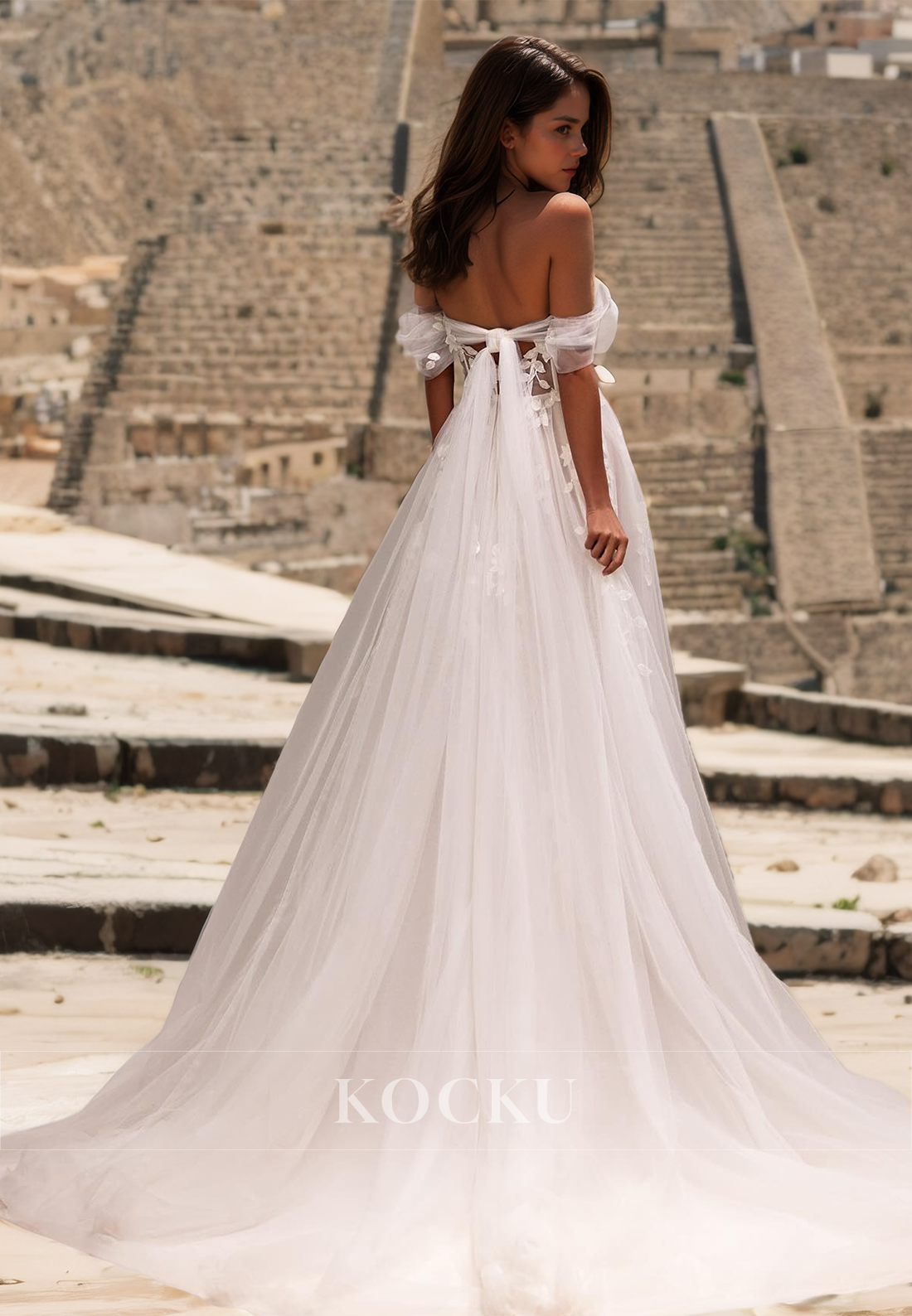 Off-Shoulder A-Line Sleeveless High Slit Train Pleats Lace Wedding Dress with Appliques Bridal Gowns