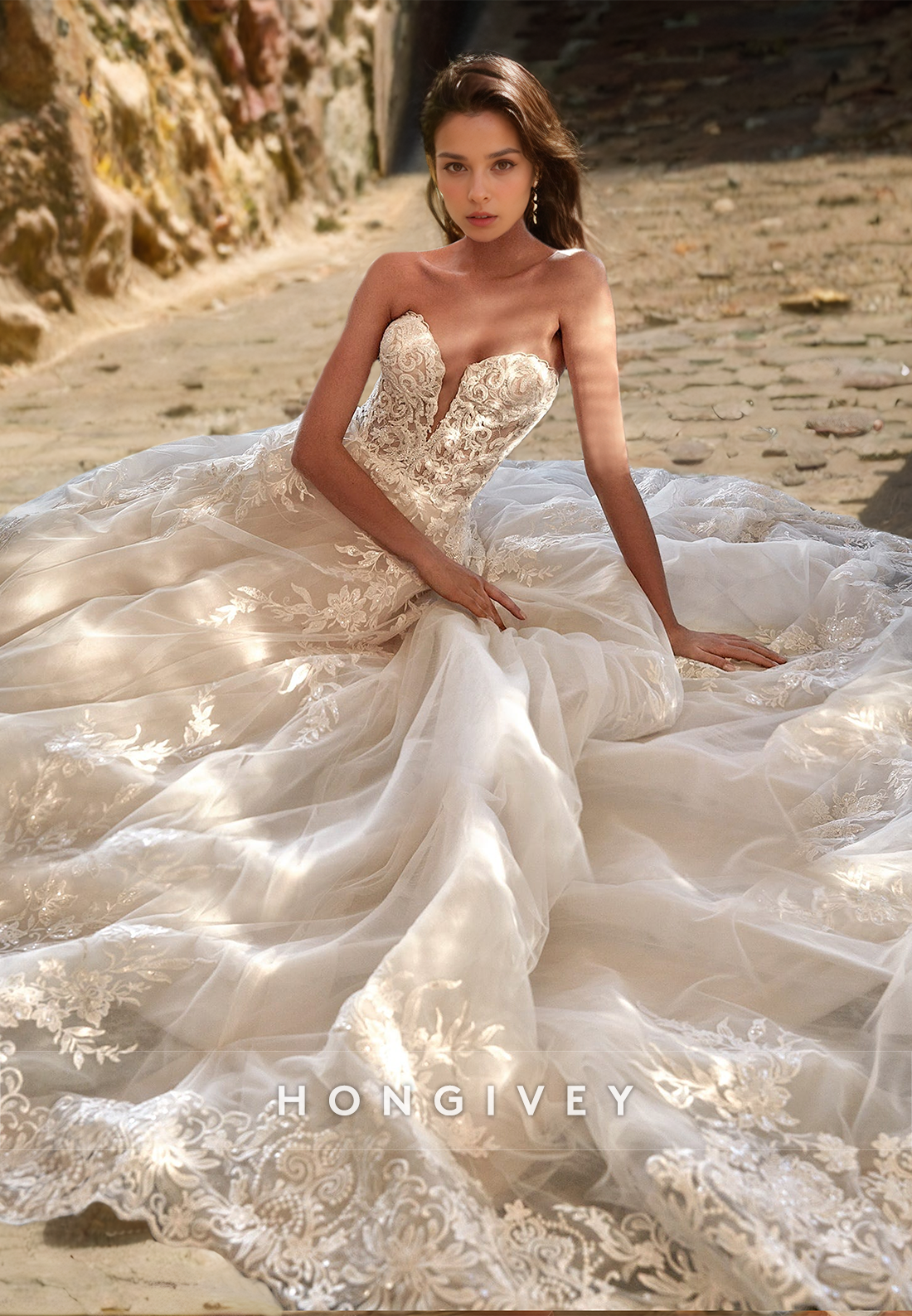 HONGIVEY New Lace Wedding Dresses with Train Sweetheart A-Line Organza Bridal Dress
