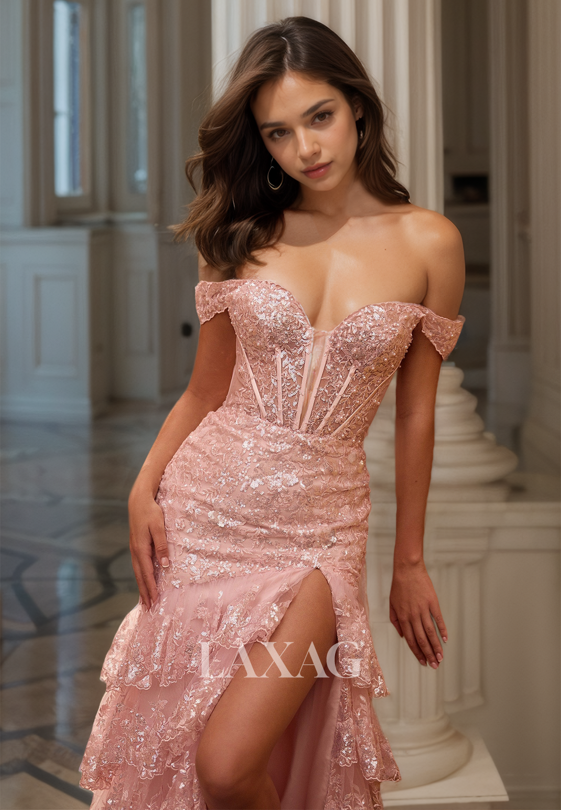 Off-Shoulder Sweetheart Sleeveless Mermaid Prom Dress Allover Lace Applique Tiered Evening Gowns