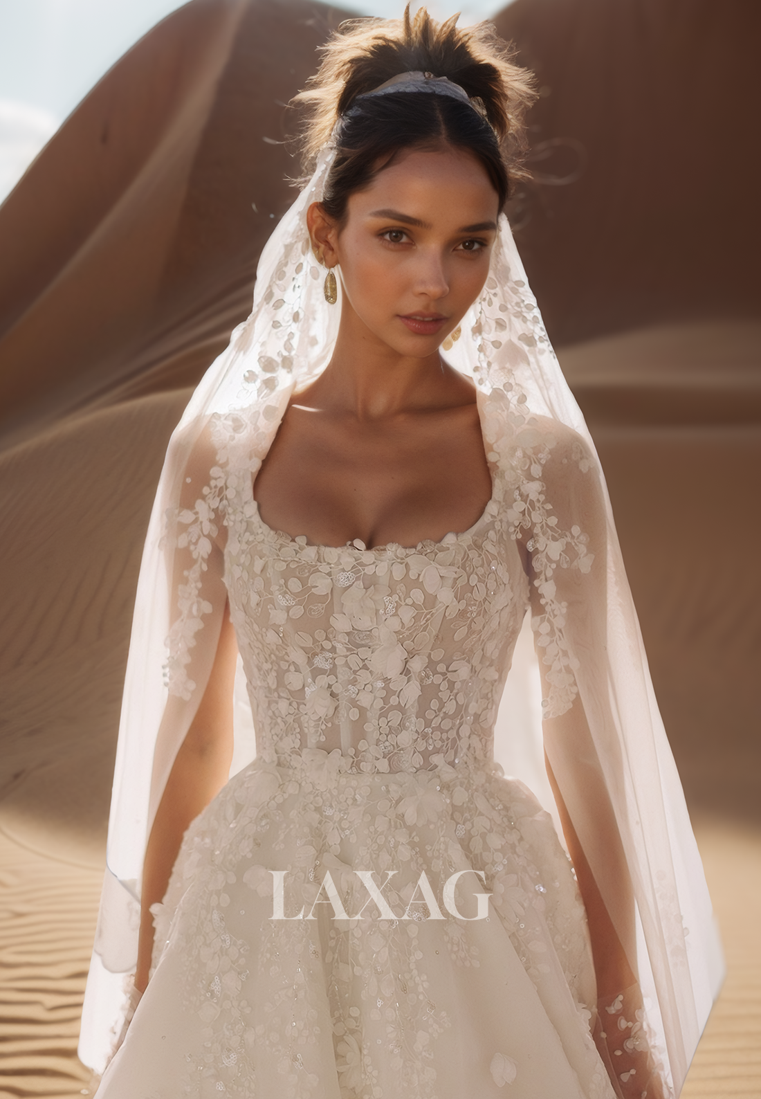 Scoop-Neck Spaghetti Straps Bride Gowns Off-Shoulder Beaded Applique Pleated A-Line Wedding Dress