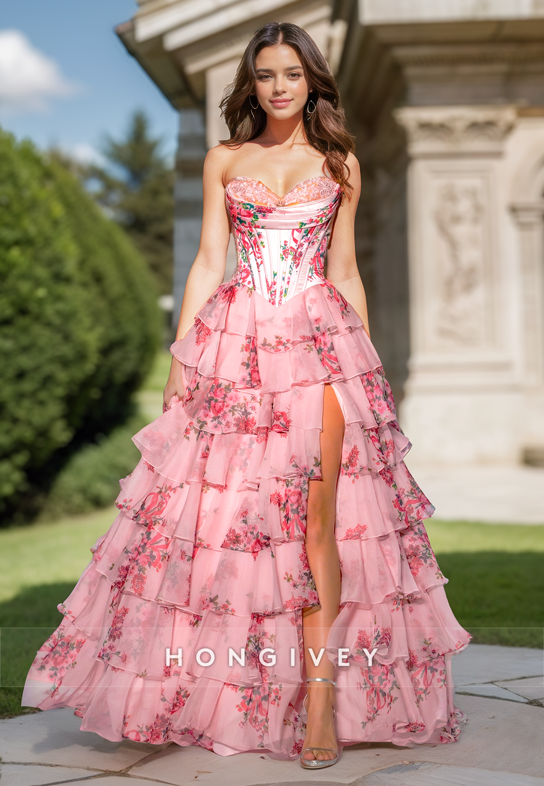 Special Tiered Quinceanera Dresses Side Slit A-Line Tulle Prom Gown