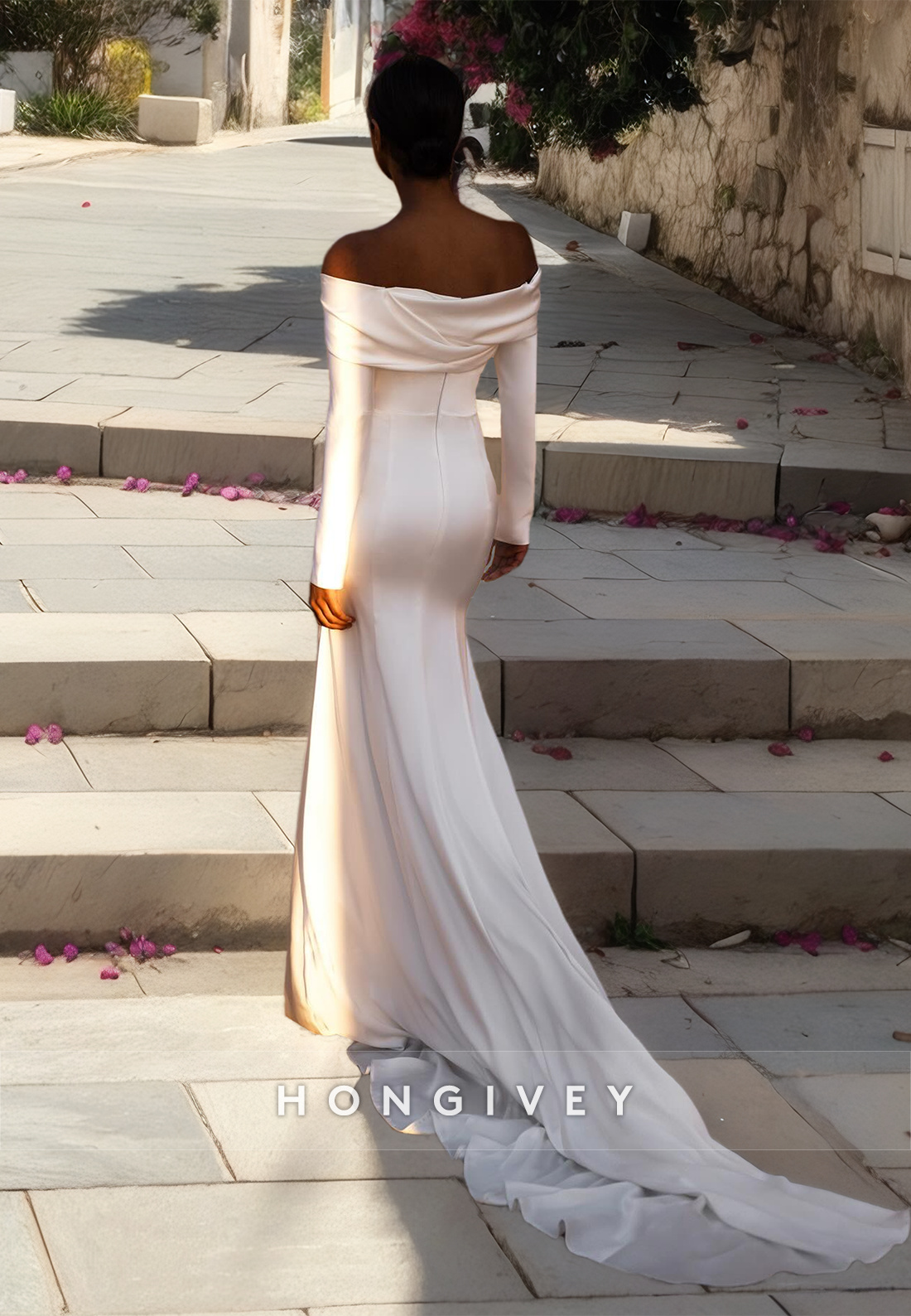 Elegant Mermaid Wedding Dress with Train Applique Long Sleeves Bride Gown