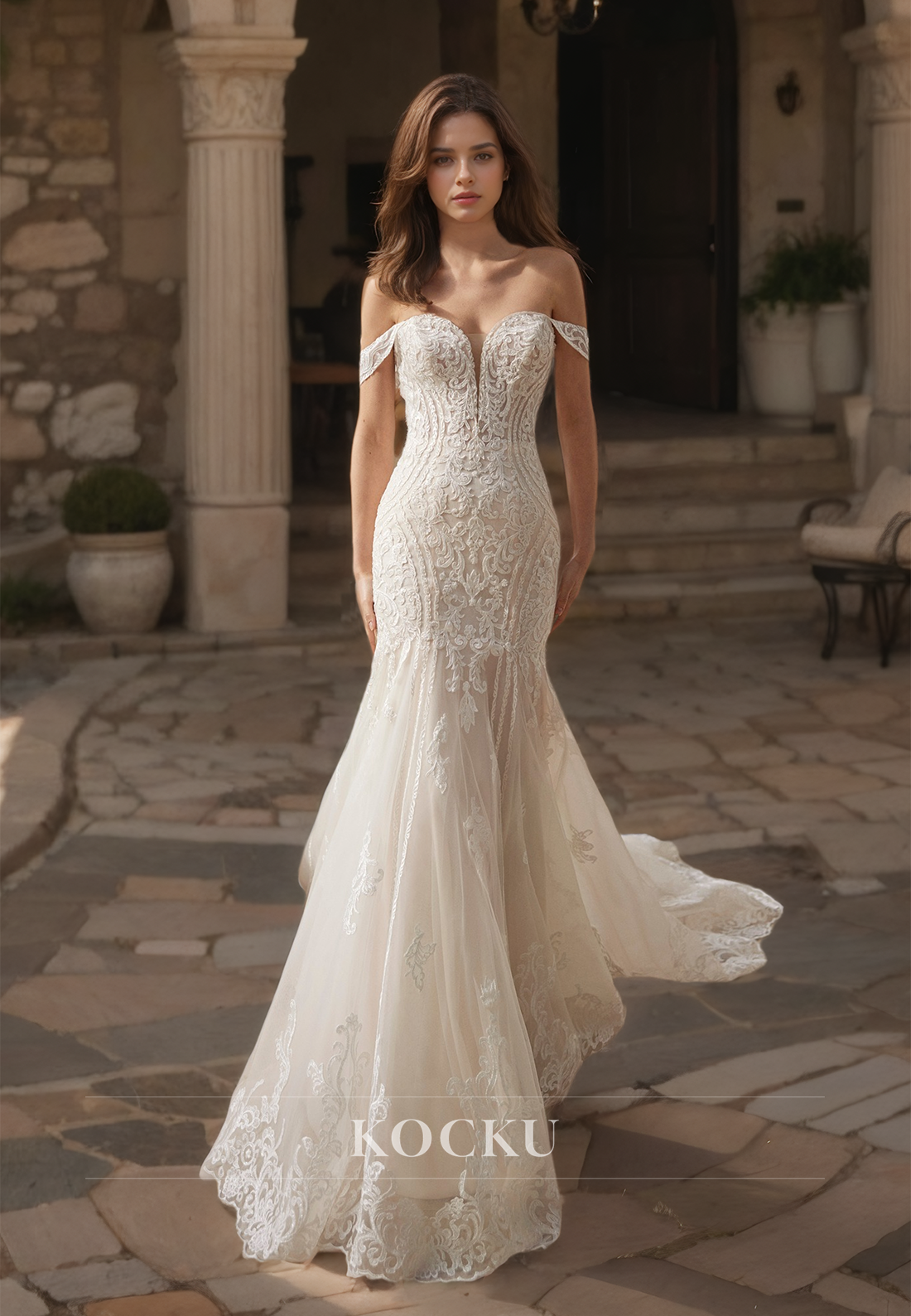 Elegant Off-Shoulder Sweetheart Mermaid Wedding Dress Sweep Train Lace Bridal Gowns with Appliques