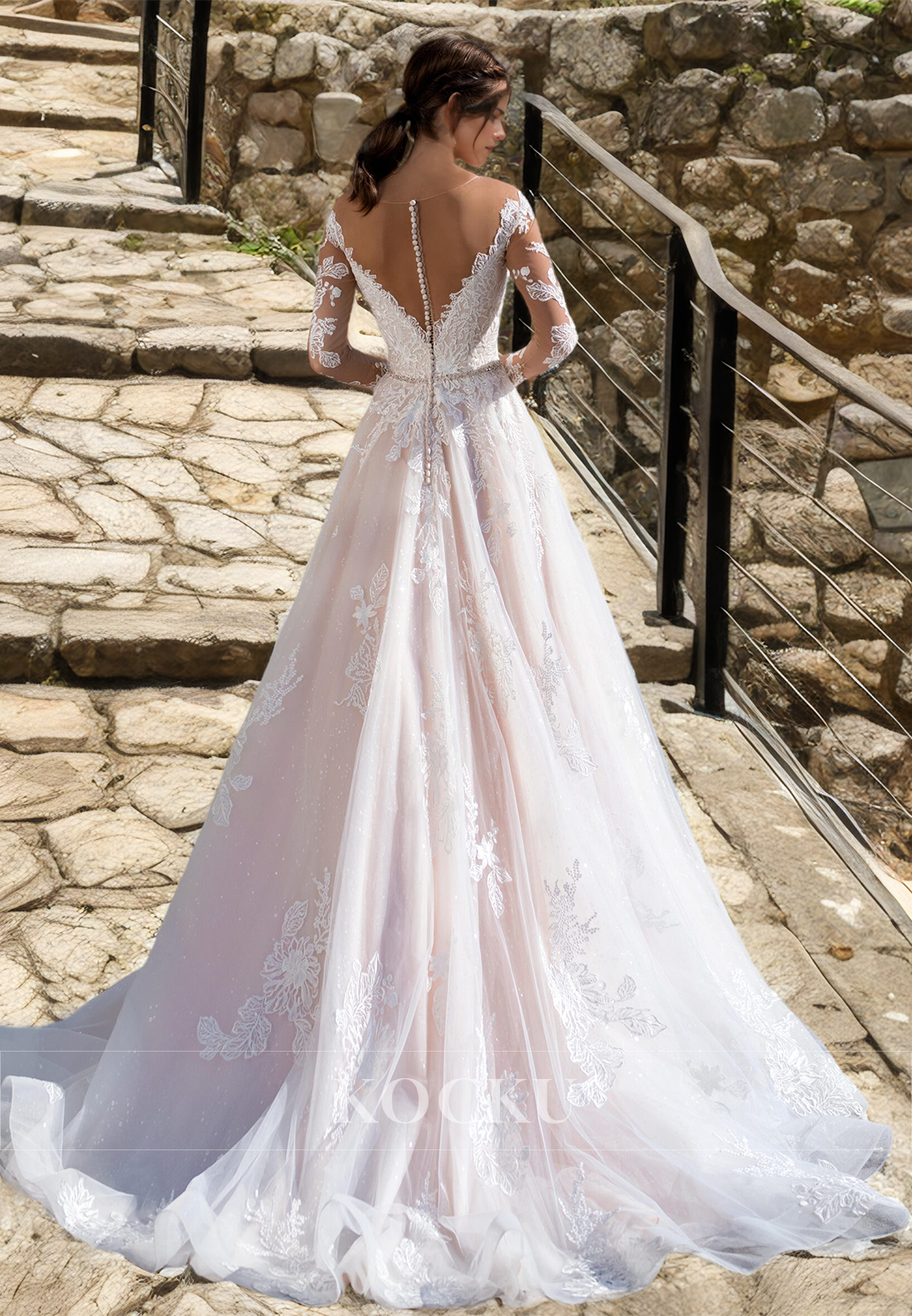 Scoop Neck Long Sleeves A-Line Train Pleats Appliques Lace Wedding Dress with Beads Bridal Gowns