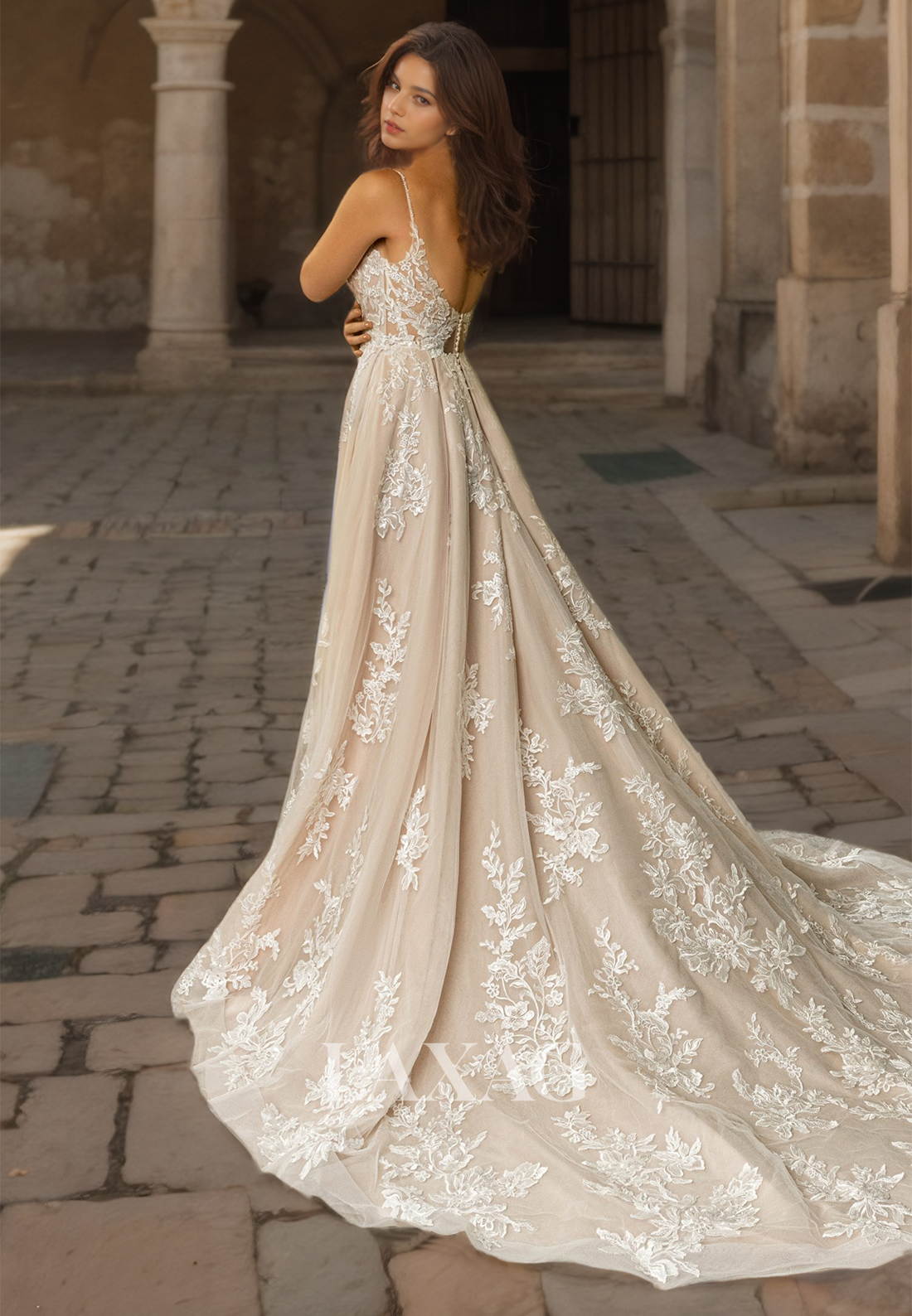 A-Line Sweetheart Allover Lace Appliques Wedding Dress Spaghetti Straps Sleeveless Bridal Dress with High Split - Fashionpara