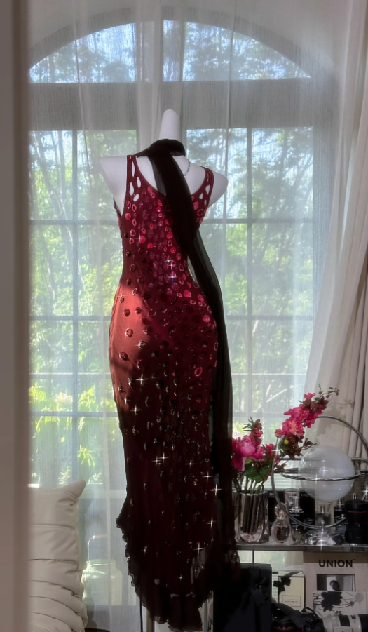 Vintage Burgundy Chiffon Beaded Mermaid Long Party Dress Evening Dress With Ribbon D922