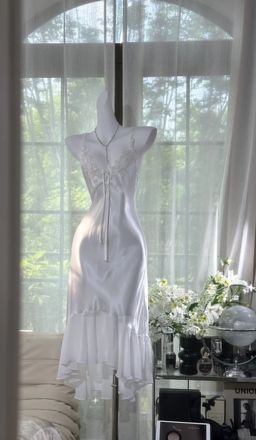 Beautiful White Spaghetti Straps Satin Appliques Chiffon Mermaid Prom Dress Long Evening Dress D923