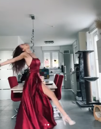 Simple A line Halter Long Party Dress Satin Burgundy Prom Dresses SD2417